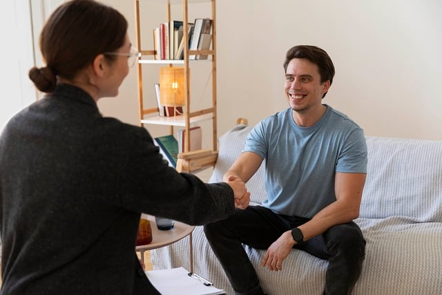 How Therapy Helps Couples Handle Finances Without Conflict