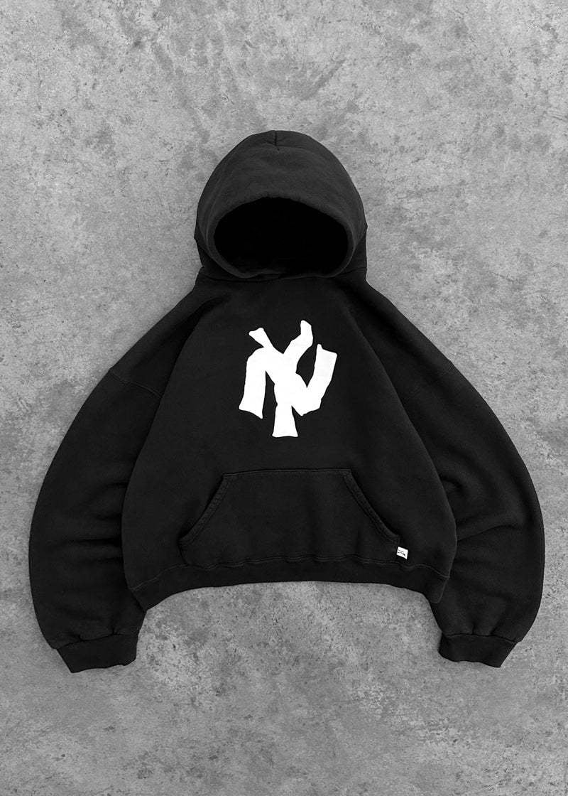 Akimbo Clothing: Redefining Streetwear with the Akimbo Hoodie